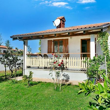 Adriatico Bungalow Πόρετς Εξωτερικό φωτογραφία