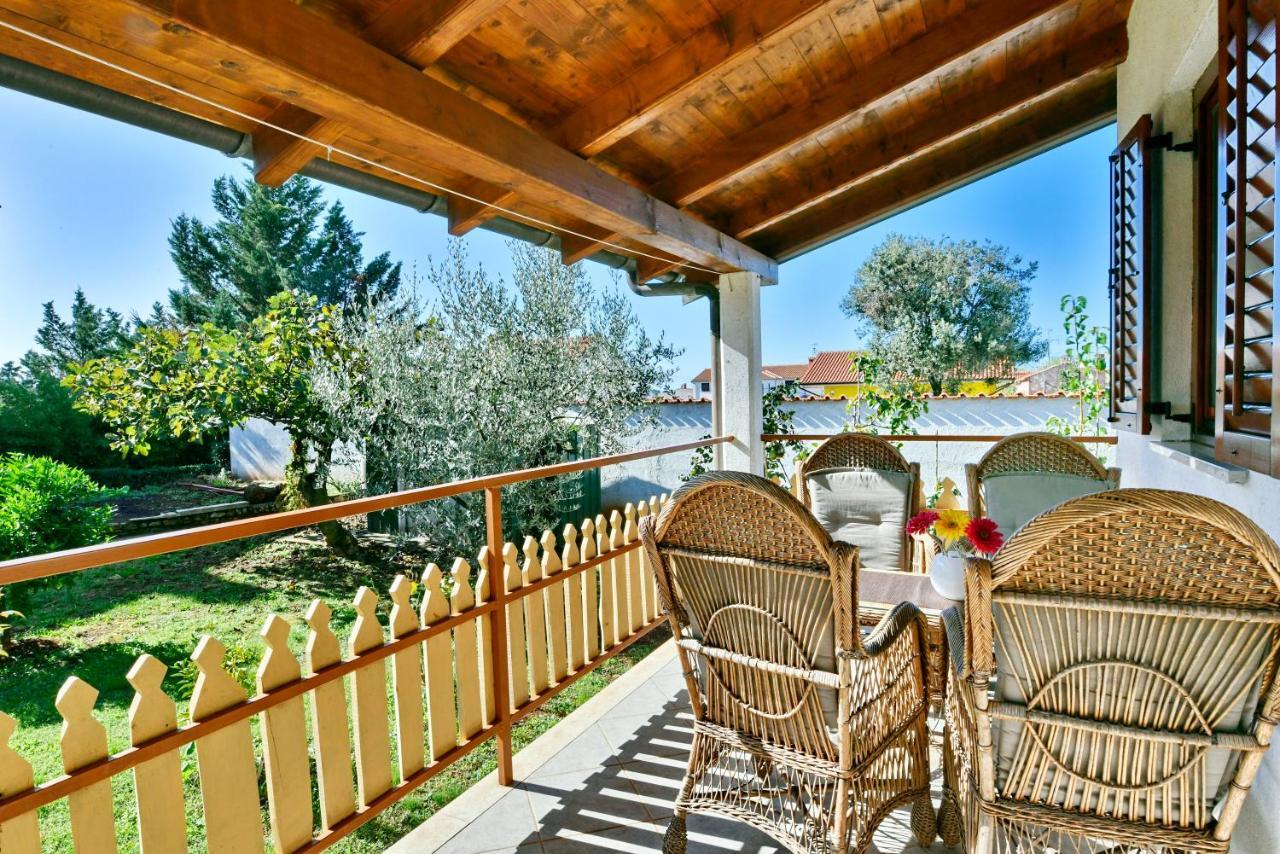 Adriatico Bungalow Πόρετς Εξωτερικό φωτογραφία