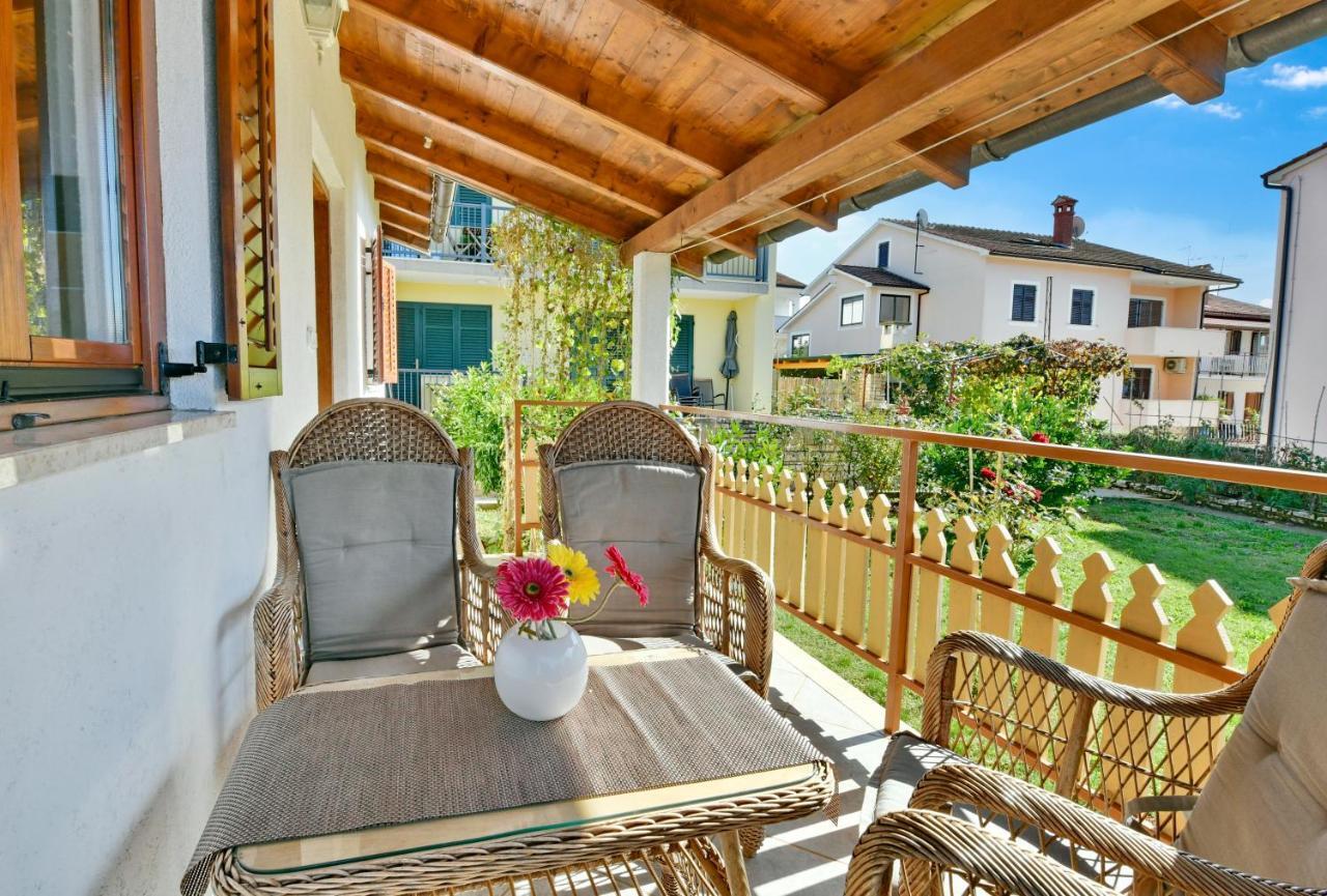 Adriatico Bungalow Πόρετς Εξωτερικό φωτογραφία