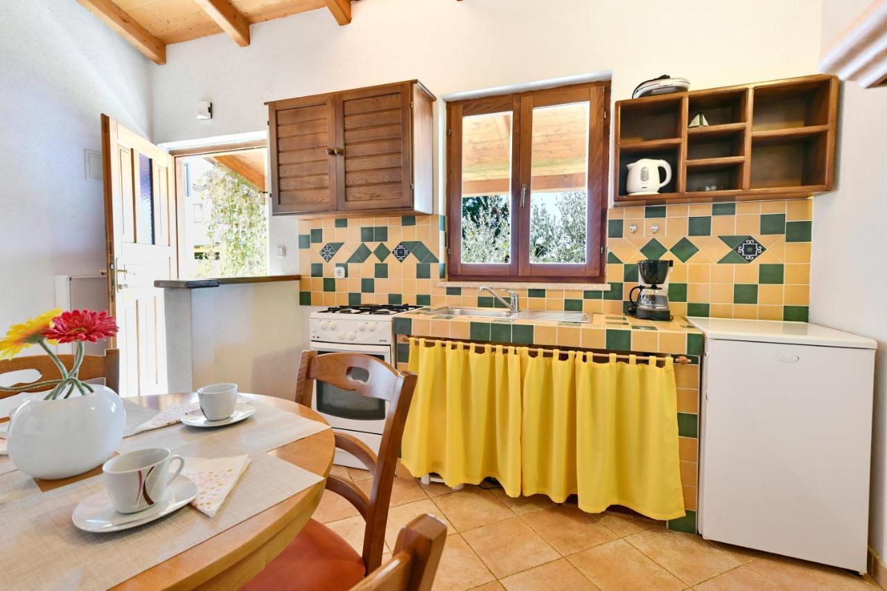 Adriatico Bungalow Πόρετς Εξωτερικό φωτογραφία